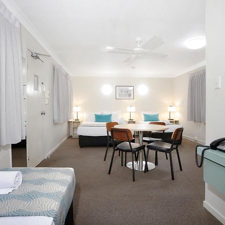 Southport Motel & Apartments Gold Coast Exterior photo