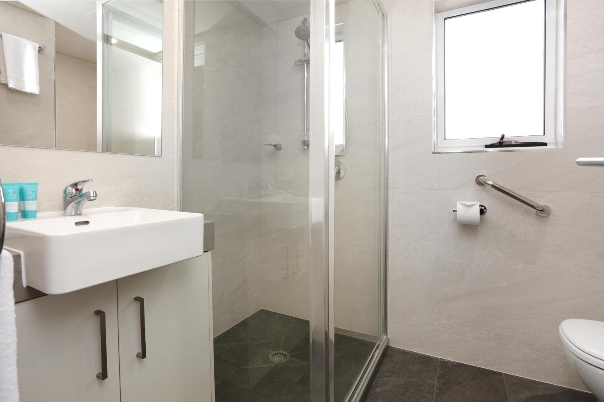 Southport Motel & Apartments Gold Coast Room photo