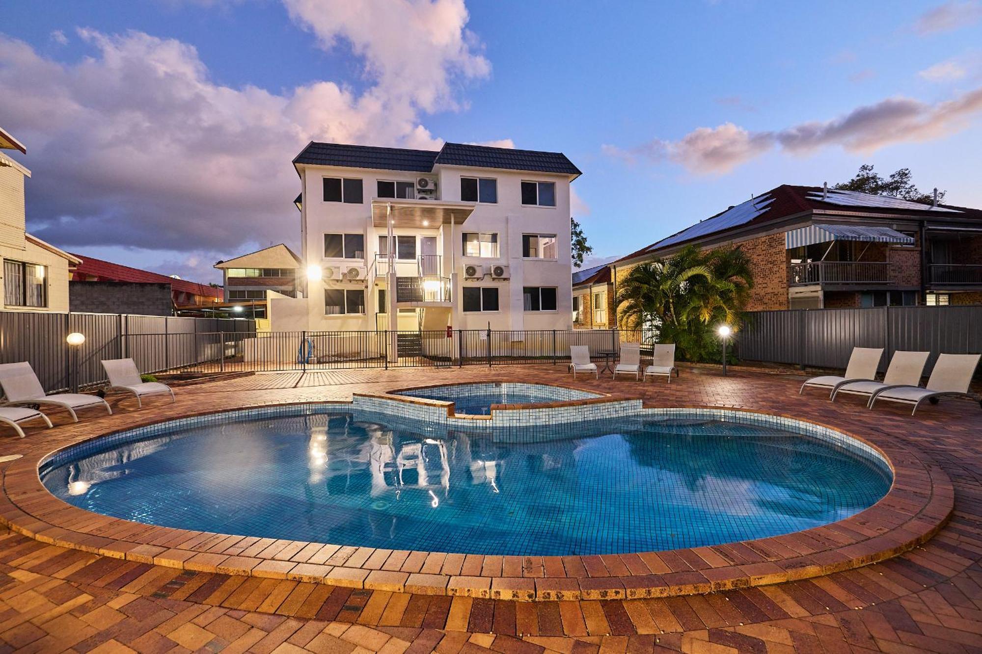 Southport Motel & Apartments Gold Coast Exterior photo