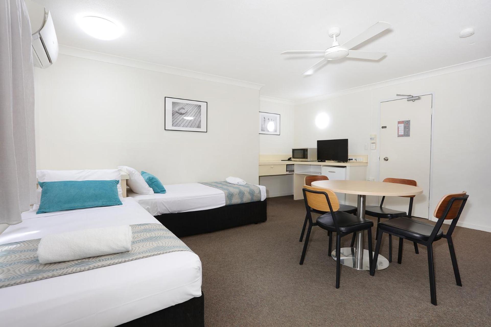 Southport Motel & Apartments Gold Coast Exterior photo
